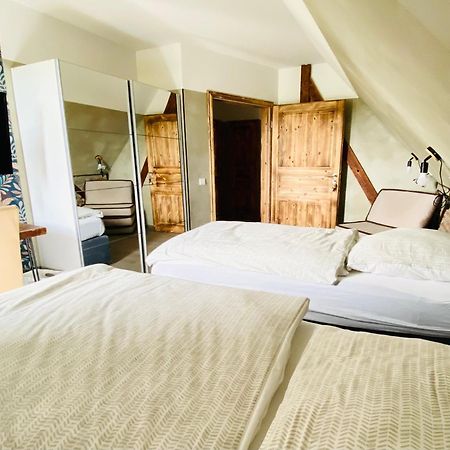 Phoenix Apartments - Monteurwohnung Mit Riesiger Parkflaeche Bielefeld Eksteriør billede