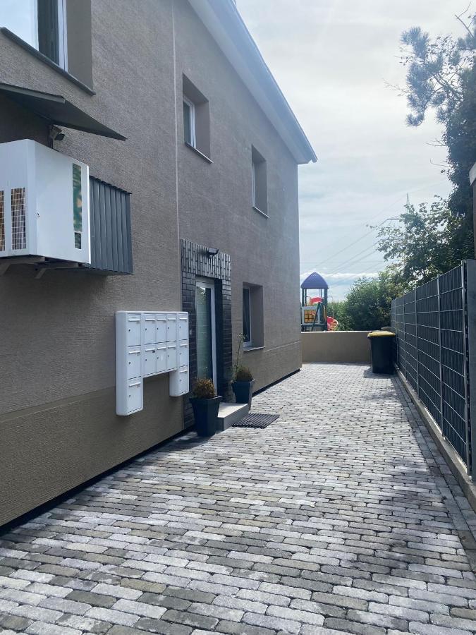 Phoenix Apartments - Monteurwohnung Mit Riesiger Parkflaeche Bielefeld Eksteriør billede