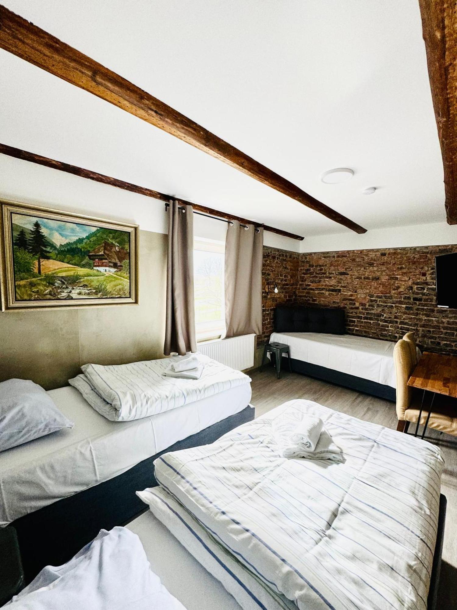 Phoenix Apartments - Monteurwohnung Mit Riesiger Parkflaeche Bielefeld Eksteriør billede